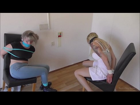 ❤️ Giyohvand / bog'langan va gagged / qayg'u ichida qiz ❤  seks  bizda uz.sex78.ru ️❤